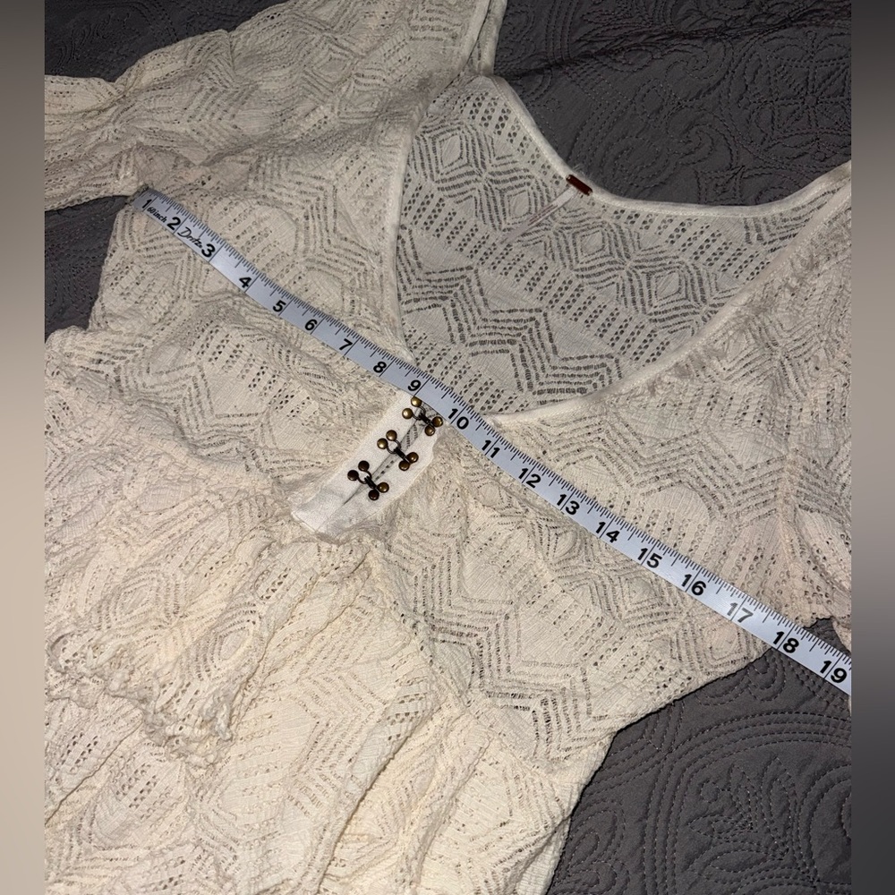 Free People Vintage Ivory Lace Top sz L🥀 - Picture 7 of 11